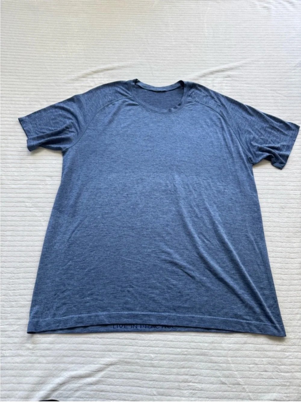 lululemon athletica Men's Heathered Slate Blue Short Sleeve Tee